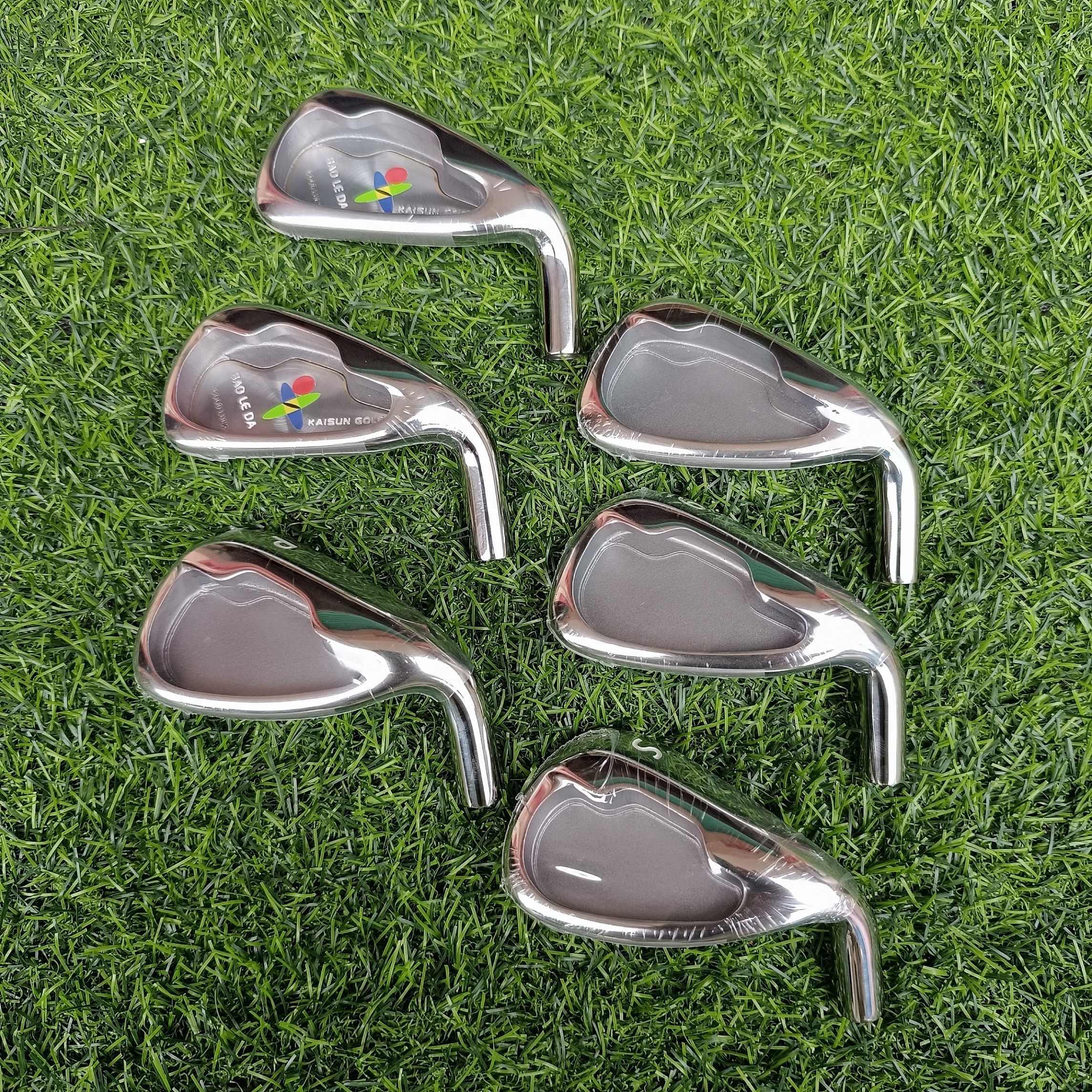 stainless golf iron , golf iron , golf irons , golf head , iron head