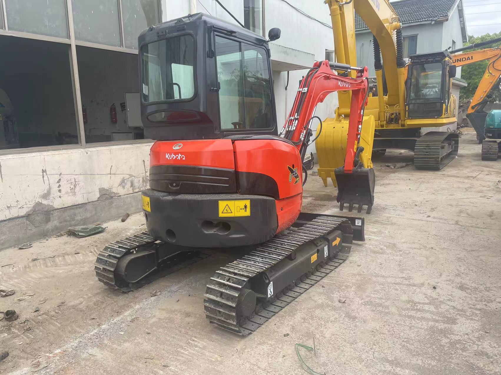 90%NEW Mini used excavators kubota 35U for sale