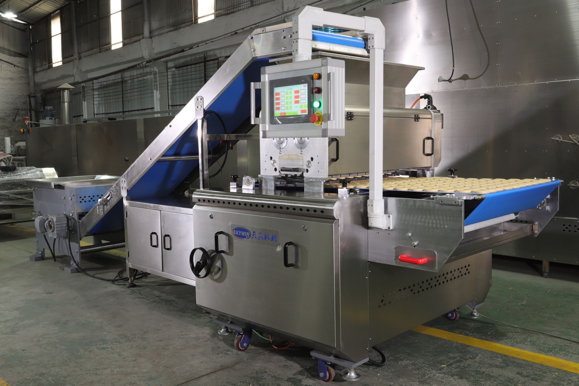 Full Automatic 400kg/h Chocolate Chip Cookie Machine With Tunnel Oven