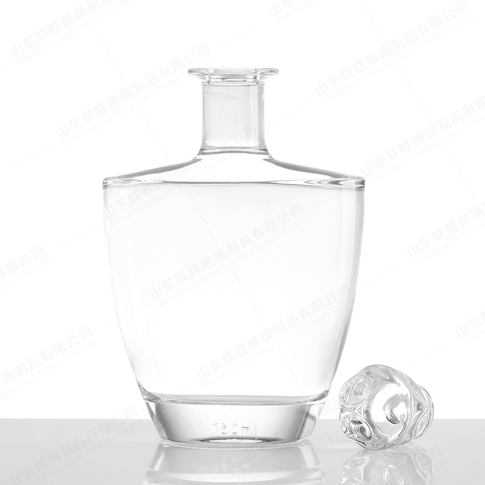 Healthy Lead-free Glass Bottle for Hot Stamping Gold Alcohol Bottle