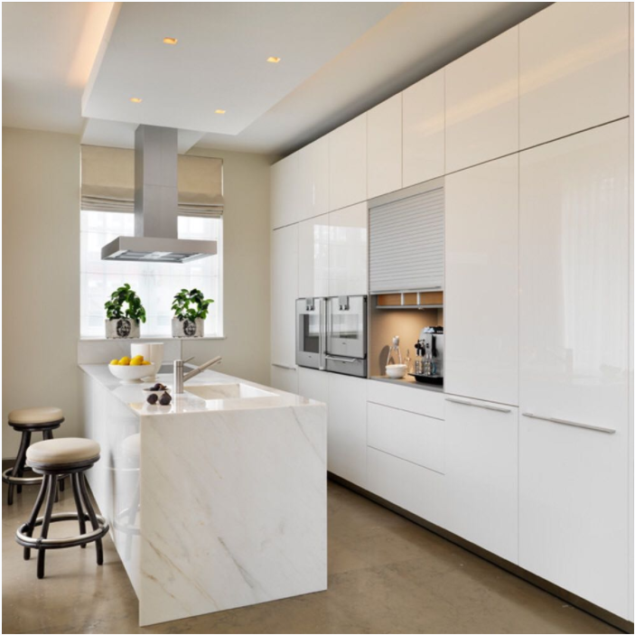 Customized Veneer Color Luxury Kitchen Wall Cabinet with Quartz Stone Countertop