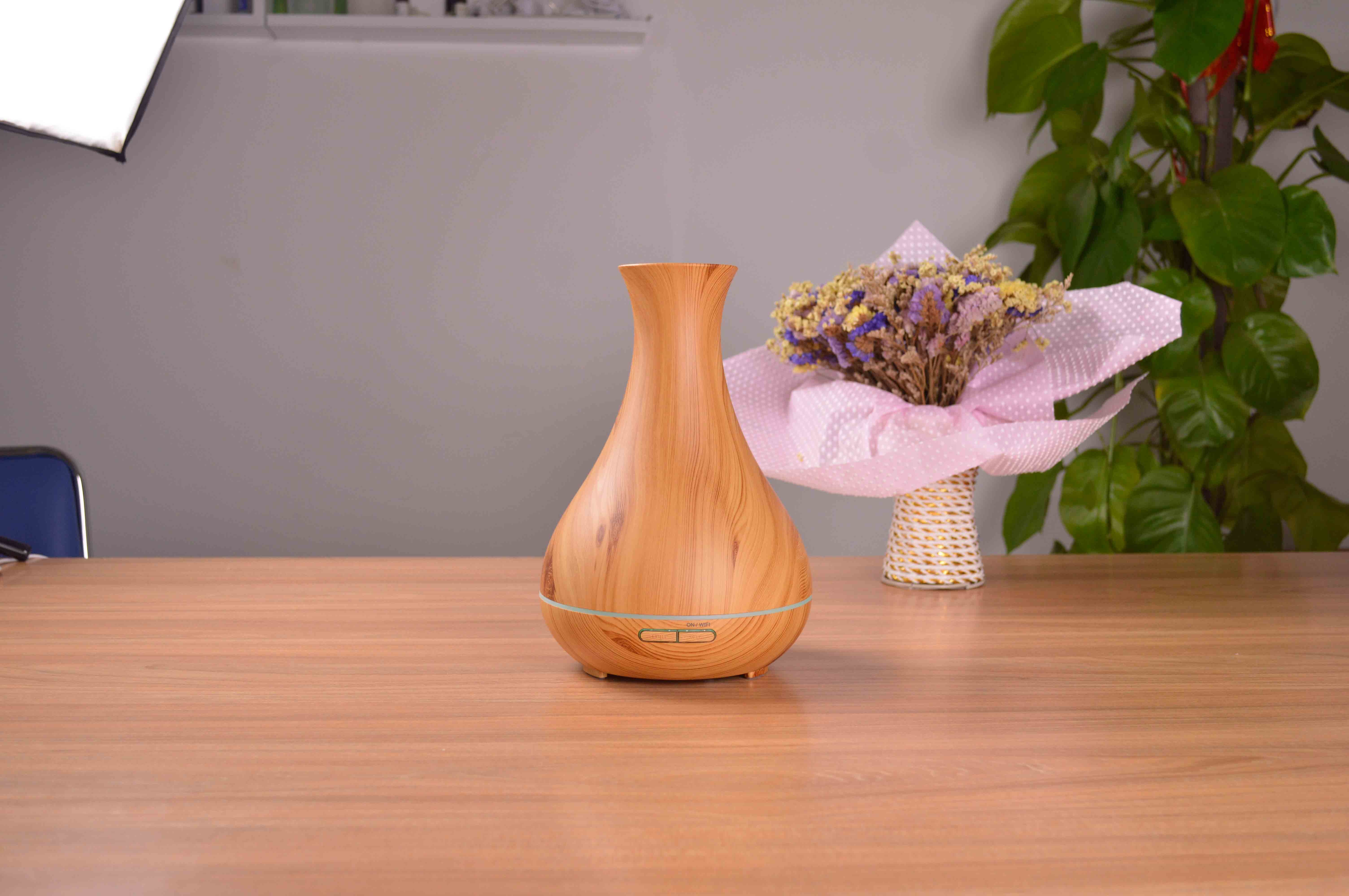 Wood Grain 400ml 2.4MHZ Wifi Smart Aroma Diffuser For Large Room
