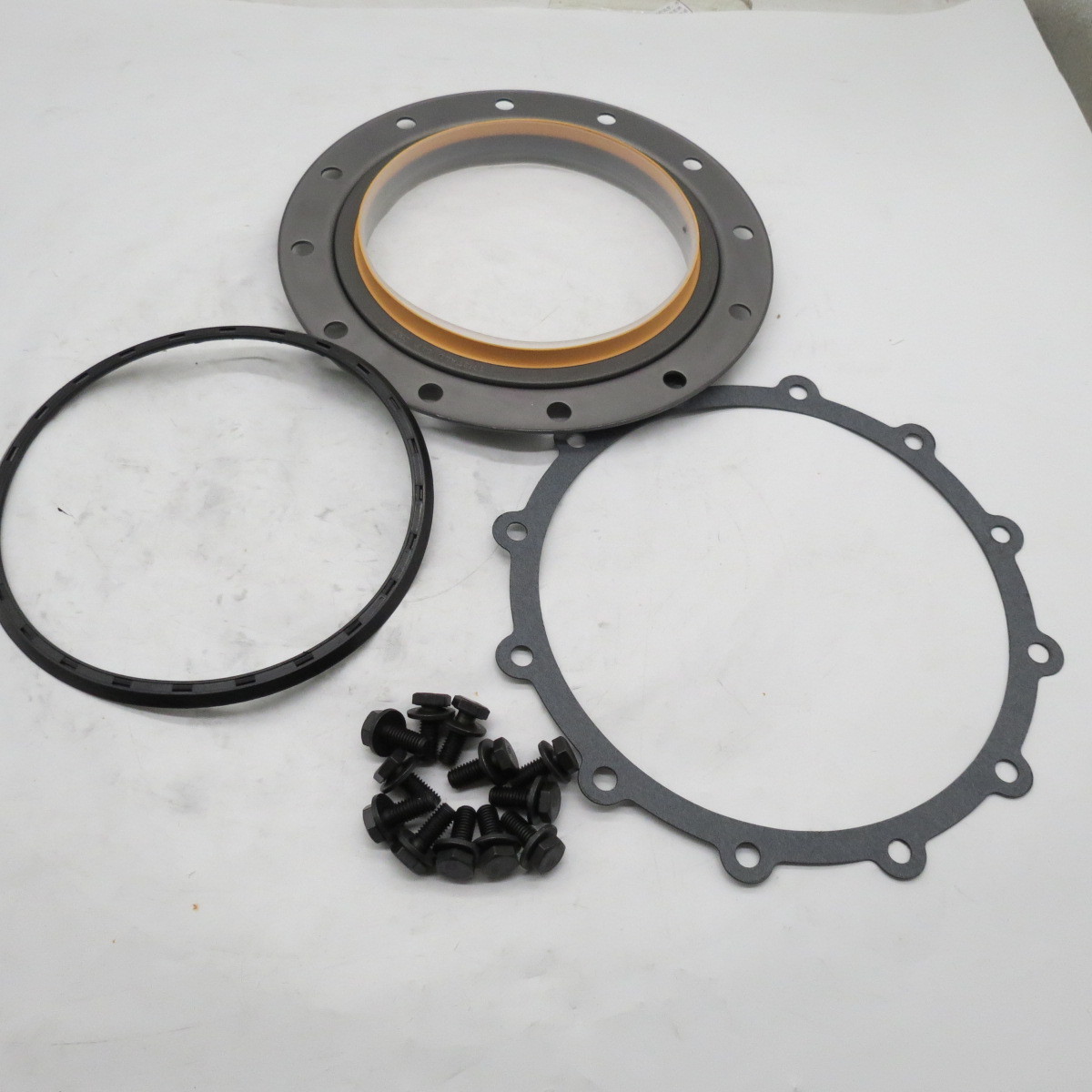 6CT Water Mixer Truck Crank Shaft Rear Oil Seal 3883774