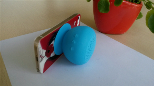 mushroom sucking speakers bluetooth sucker speaker for mobile phone bluetooth speaker