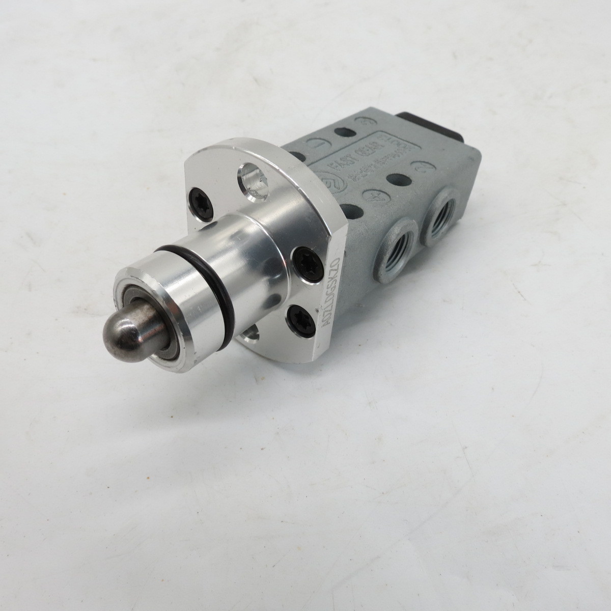 Gearbox Transmission Spare Parts Double H Valve F99660