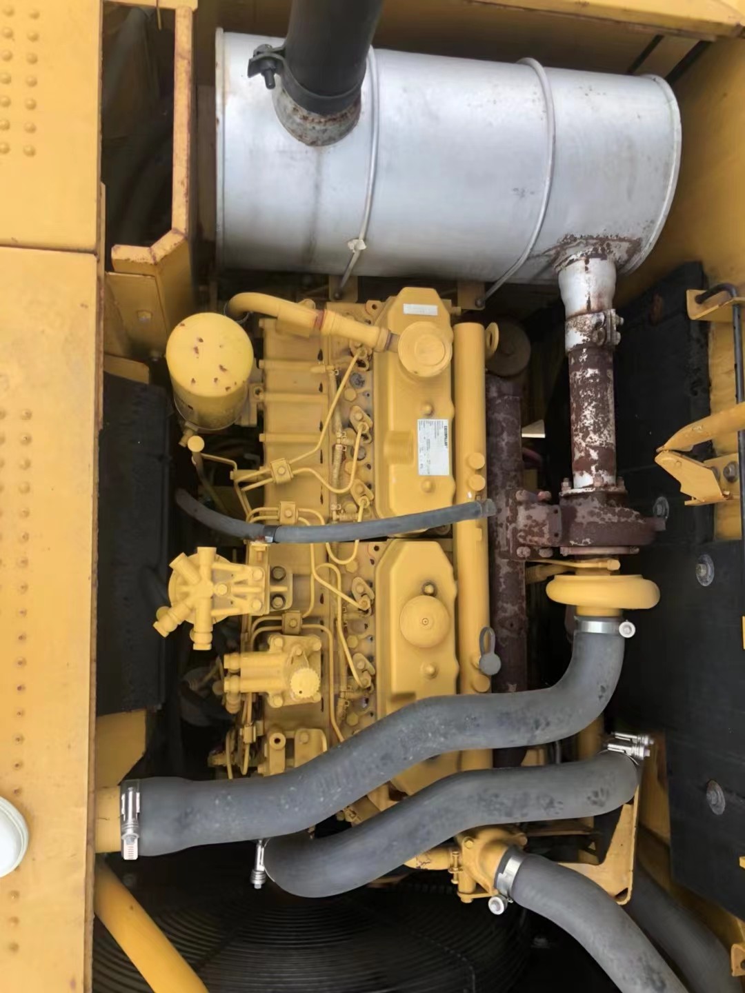 used 323D cat excavator ,low working hours and in clean condition ready to find an owner