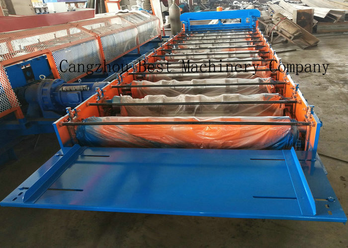 PLC control 1050mm Coverage Roof Panel 6kw Roll Forming Machine