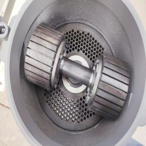Brid Feed Making Machine Good Quality Feed Pellet Machine Easy Moving Wood
