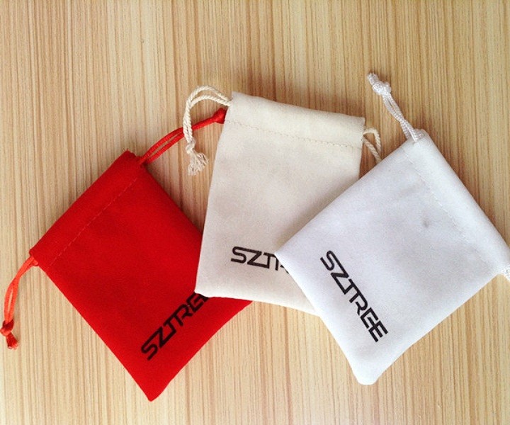 Custom Logo Cosmetic Jewelry Washable Velvet Drawstring Bag