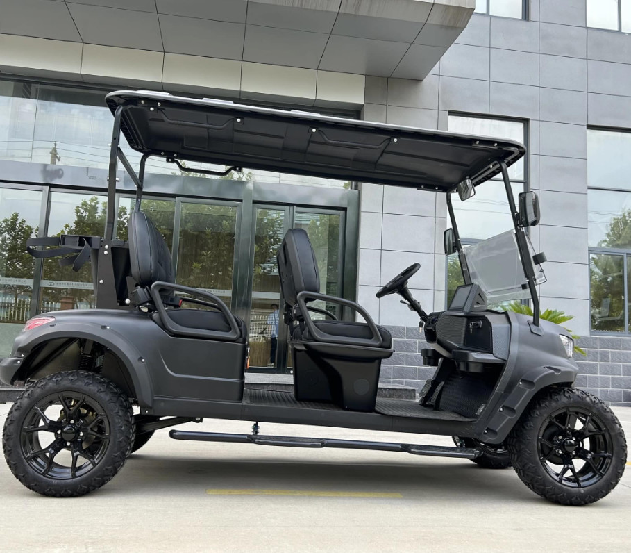 Multimedia LCD Display 4 Seater Golf Cart for Enhanced Driving Experience