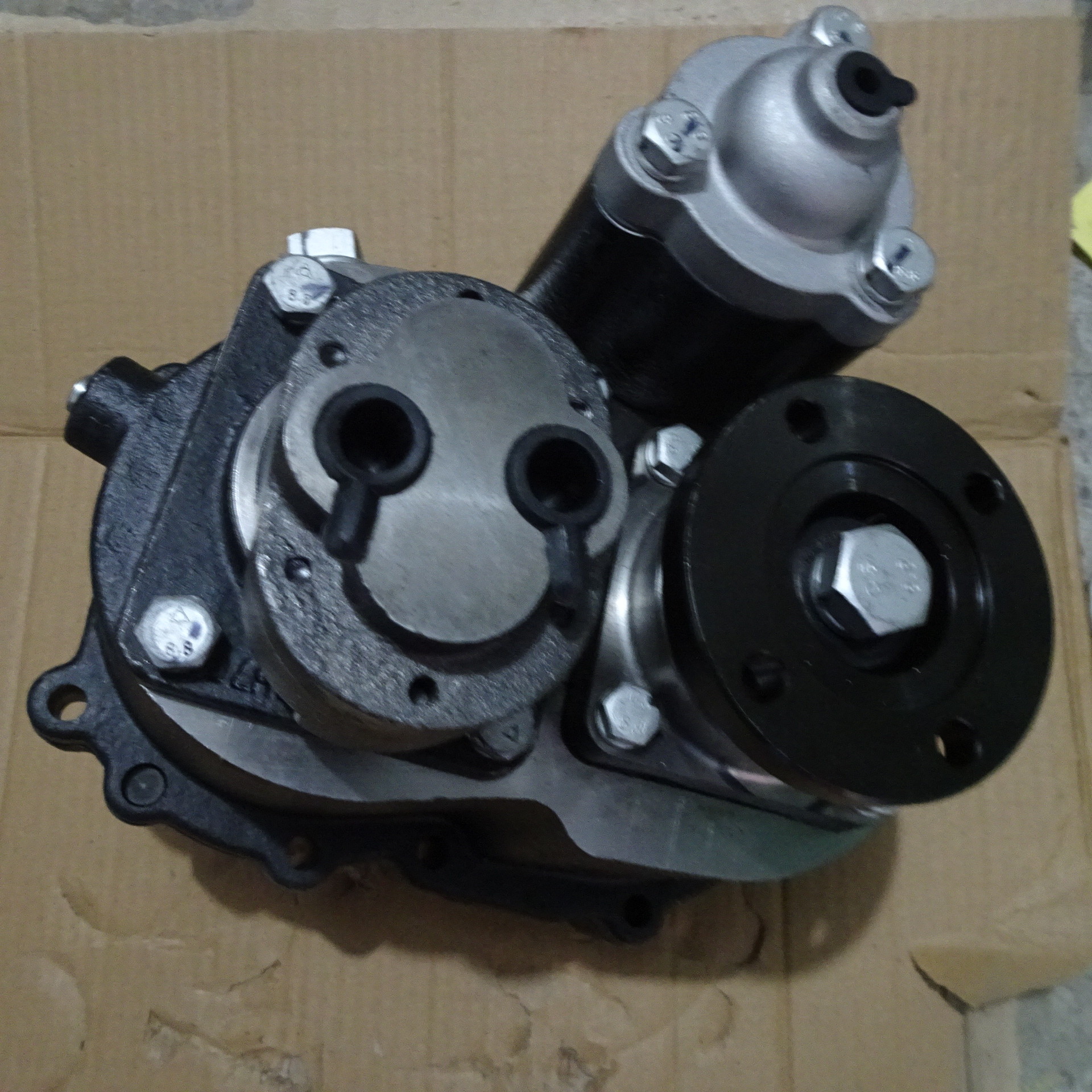Fast QH70 G25823 power take-off flange connection original FAST PTO gear box parts