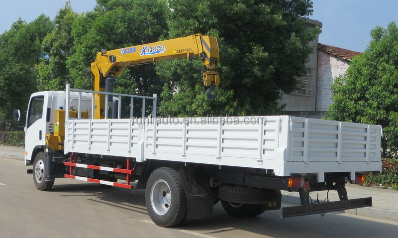 Cheaper Price 5 Tons Crane Mounted Truck ISUZU Cargo Truck for Sales
