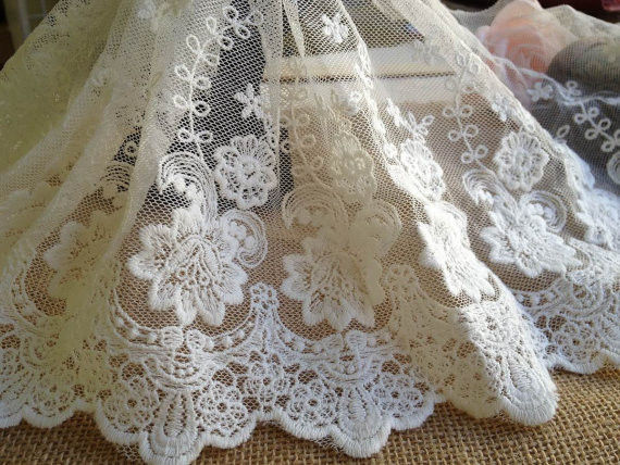 White Embroidery Flower Cotton Nylon Mesh Lace Fabric 6.29'' Width For Garment
