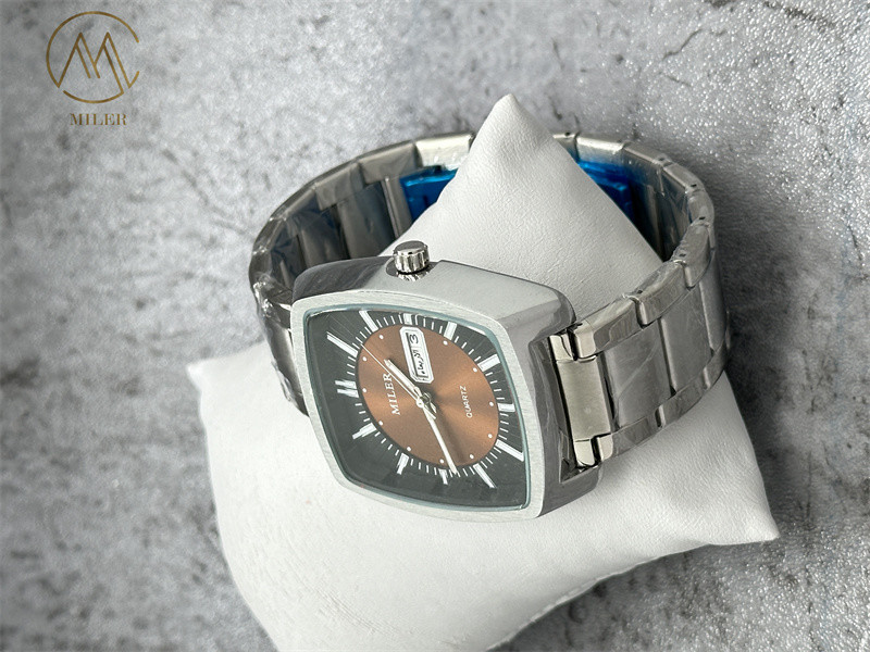 Wholesale China Square Style Stainless Steel Case Band Fashion Watches