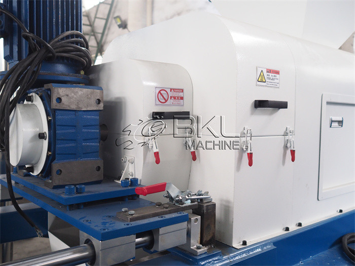 Plastic Squeezing Machine Plastic Film Granulator