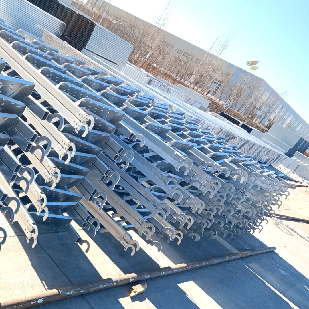  Sturdy And Durable Scaffolding Ladders Finish And 50cm Step Width Manufactures