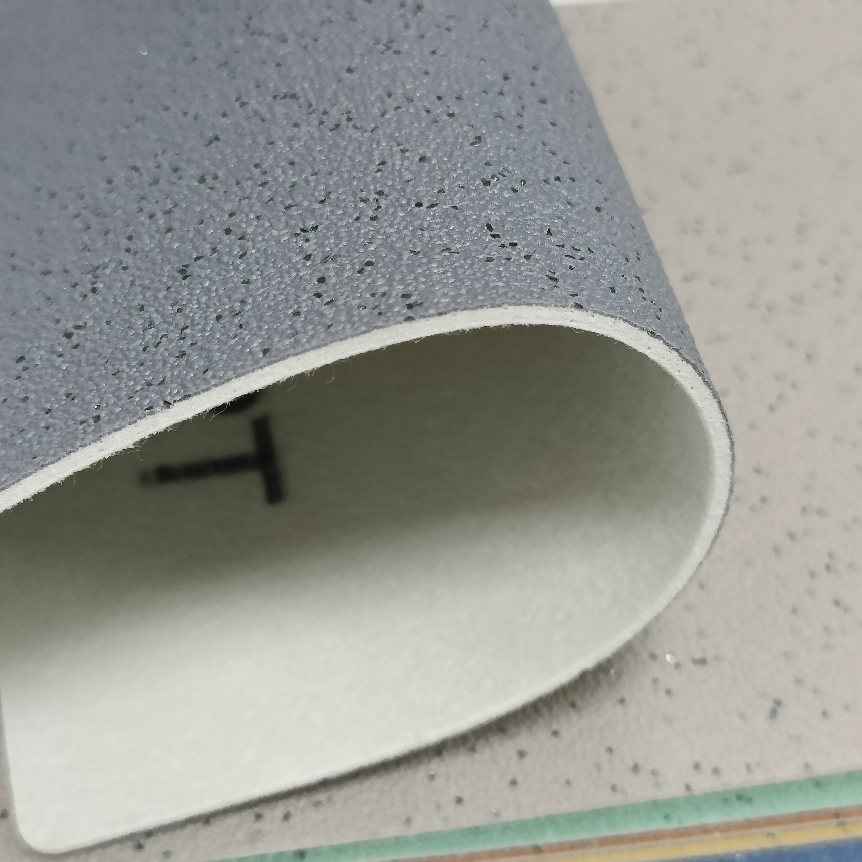 Anti Termite PVC Vinyl Flooring Commercial Non Slip Vinyl Flooring 2mm-3mm Thick