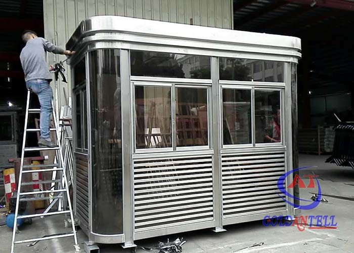 Outdoor High Standard Security Guard Shack Tempered Glass For Parking Lot And Secuiry Office