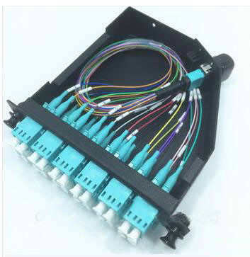 96Port ISO SGS Black Sliding tray design MTP / MPO cassette available for the installation of FC / SC adapters