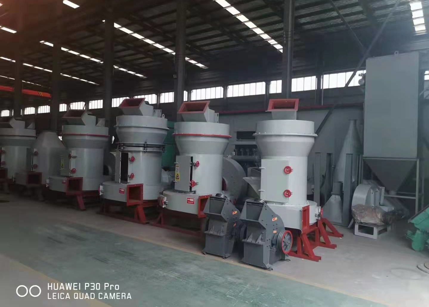 Mineral Ore Raymond Mill Machine 30-325 Mesh Gypsum Powder Making Machine