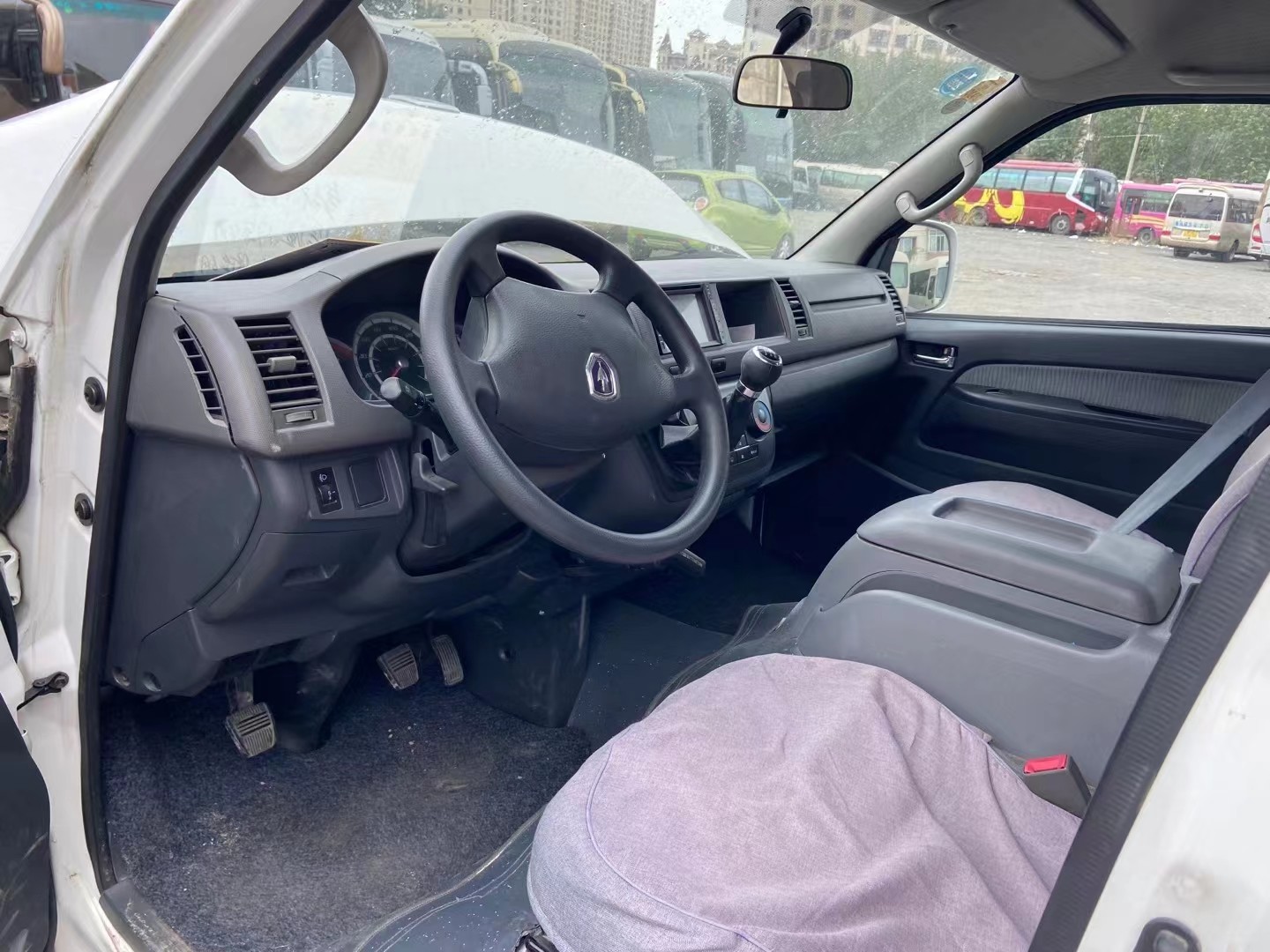 Chinese Brand Hiace 18seats Used Mini Van 3TZ Engine Gasoline 2016 Jinbei Hiace