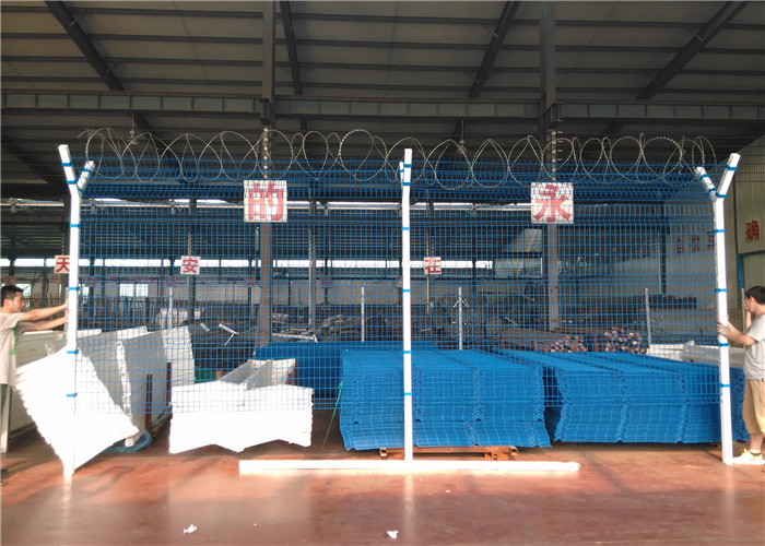 Metal Clips 70*70mm Welded Mesh Anti Theft Fence