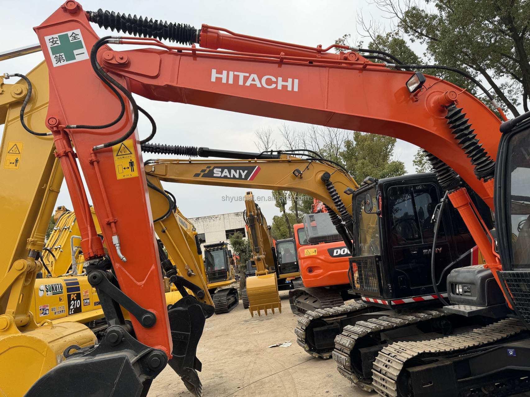 Affordable ZAXIS120 Used Excavator with 12000 KG Machine Weight from Original Japan