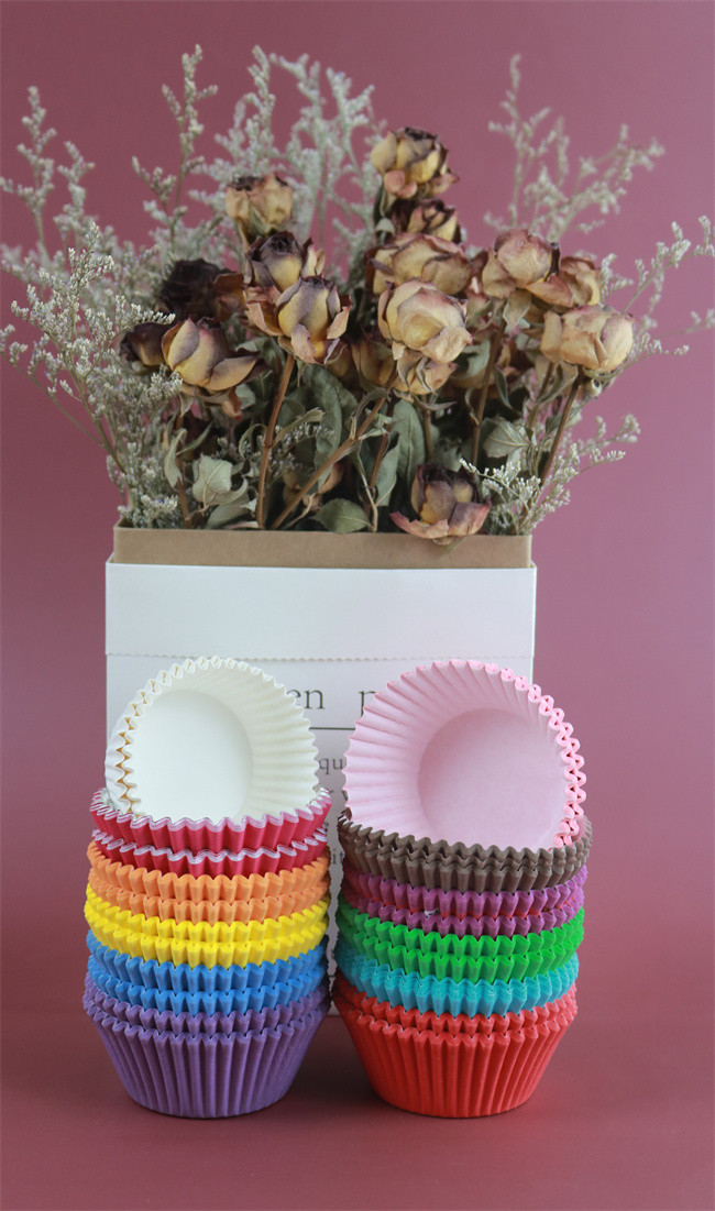 Pink Cupcake Liners in Standard Size Swedish Paper Baking Cups OEM Service Accepted