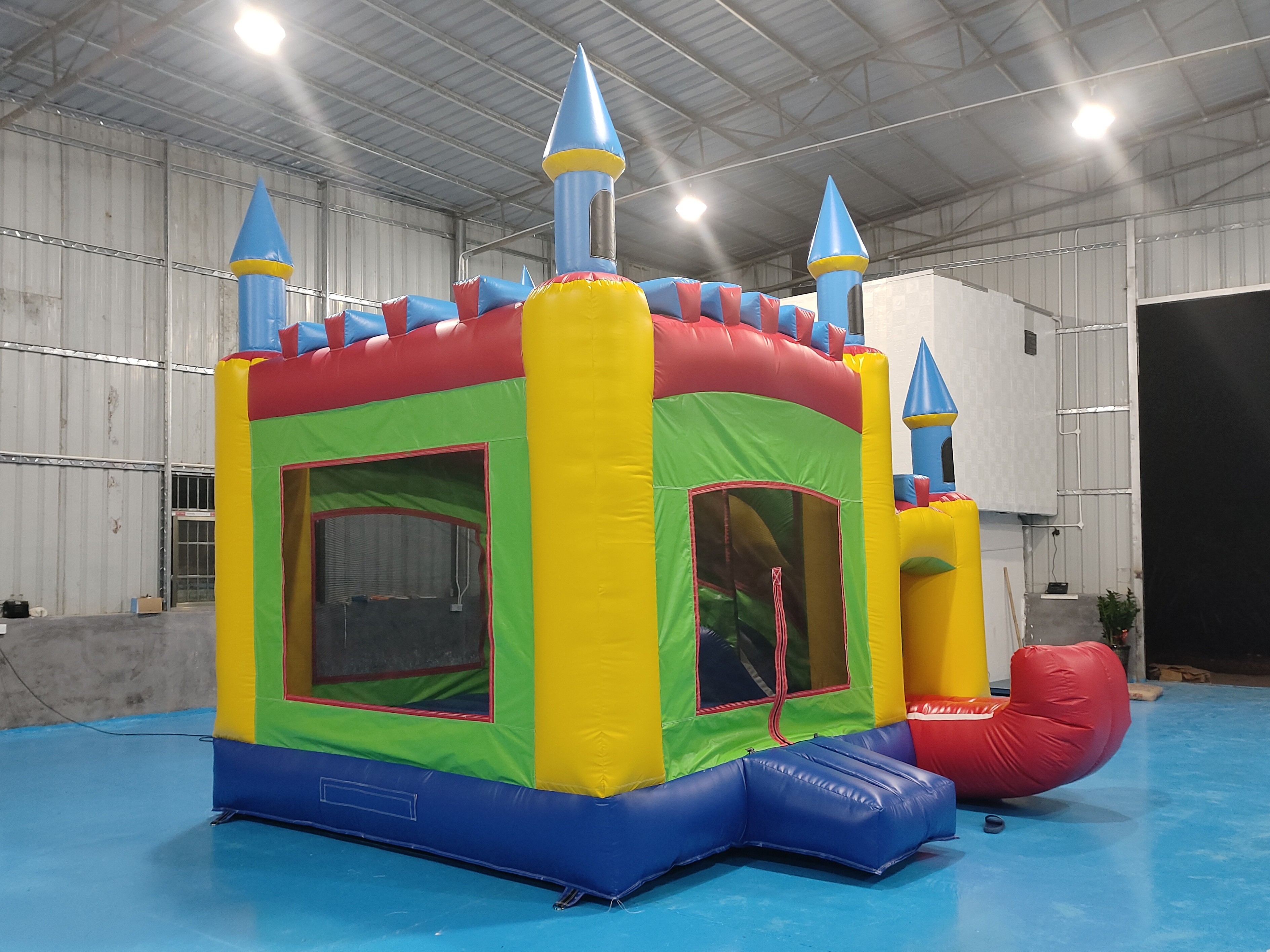 Commercial Grade Bounce House Inflatable Combo Jumping House With Slide Inflatable Bubble Castle For Kids