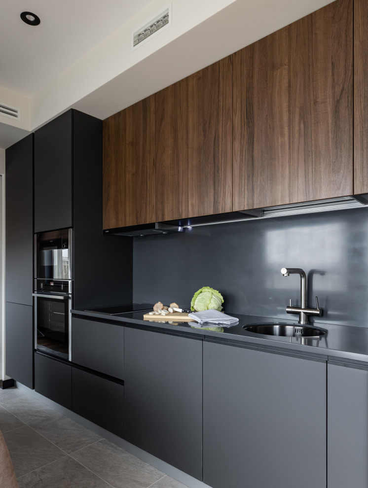 E1 Particleboard Carcass Black Lacquer Kitchen Furniture with Quartz Stone Countertop