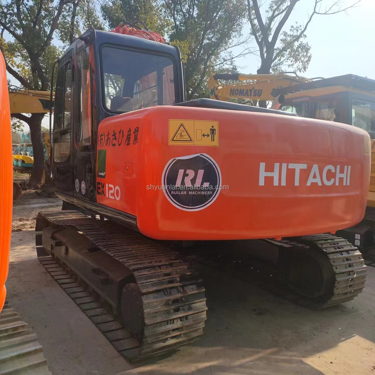 12T Hitachi EX120 Excavator Suitable for Various Applications and Projects