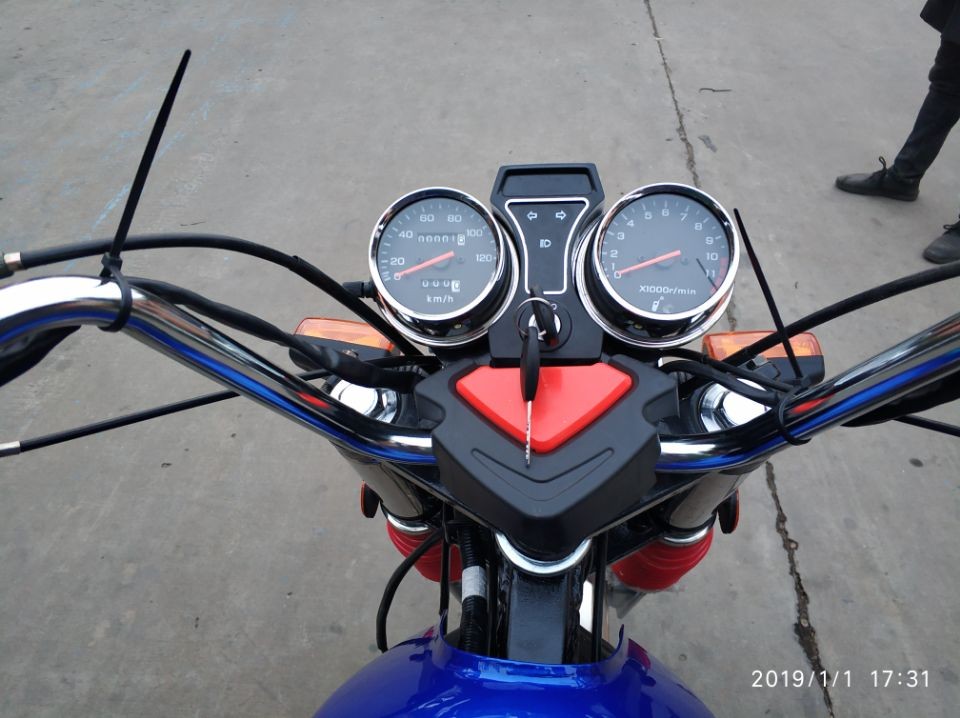 Heavy Loading Loncin 150CC Engine 1.5m*1.2m Gasoline Tricycle