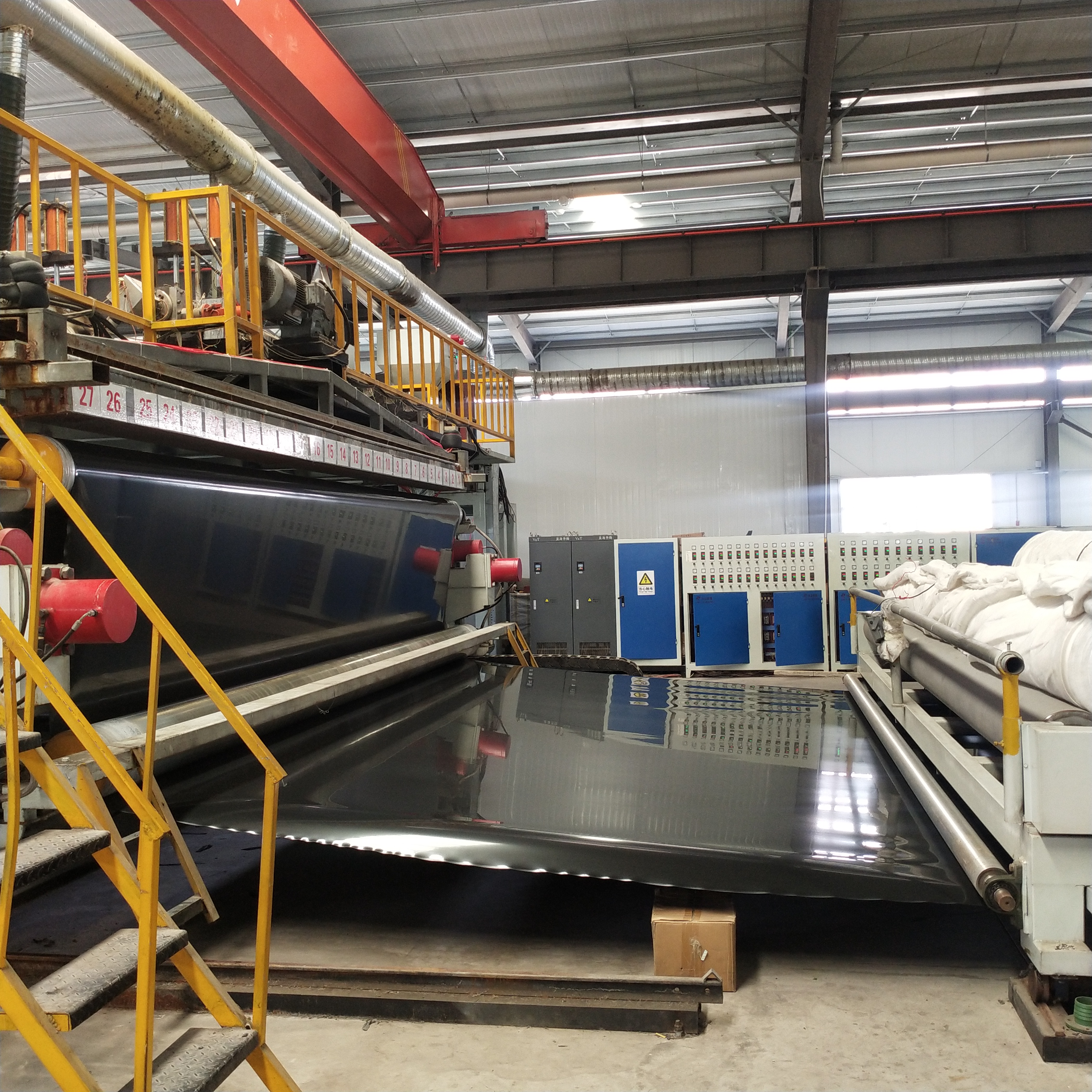 1mm HDPE Geomembrane Pond Liner for Dam Pond Project in Singapore Waterproof Black Blue