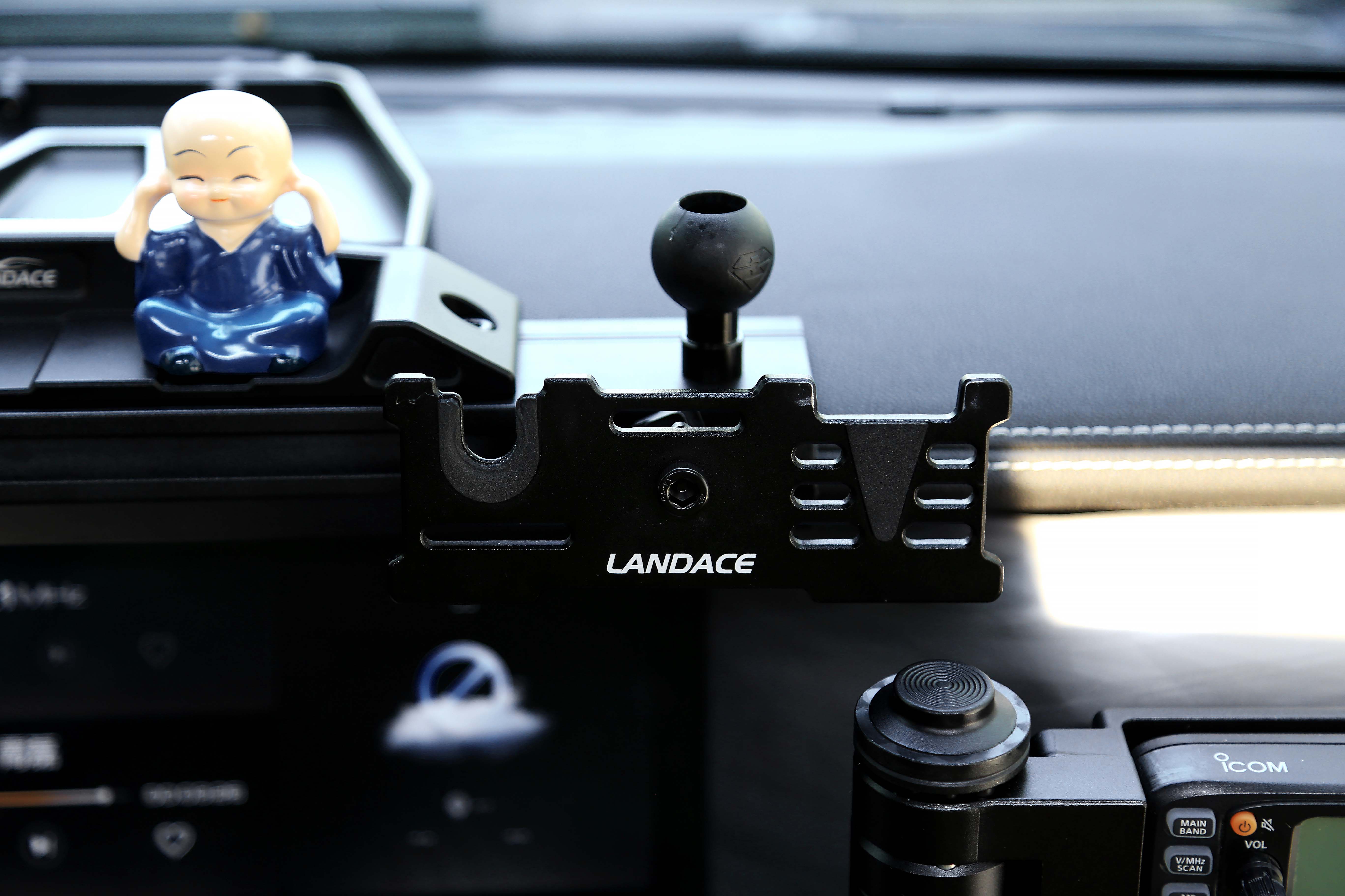 Tank 300 Accessories Aluminum Alloy Center Console Bracket Mobile Phone Holder for GWM