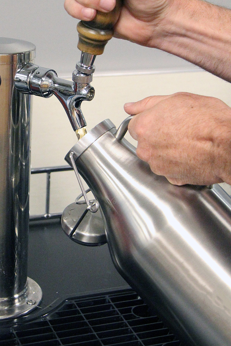 1.89L 64oz SS Growler Double Wall Stainless Steel Flip Top