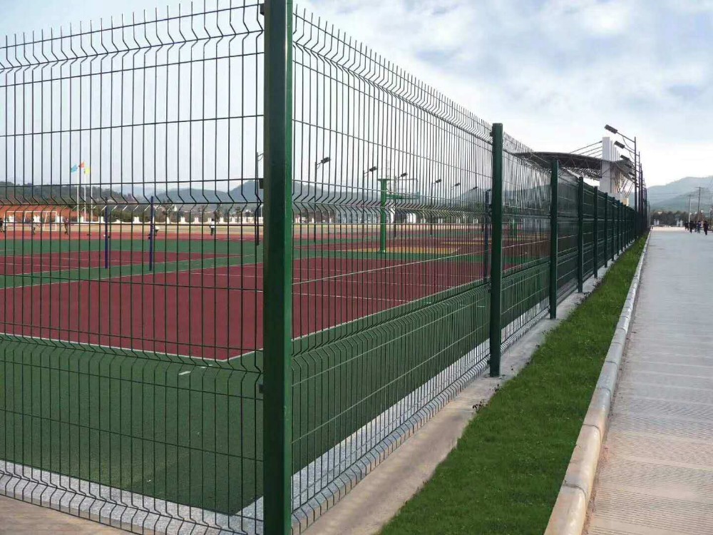 Farm Security 3.5mm Welded Curved Mesh Fence Powder Coated