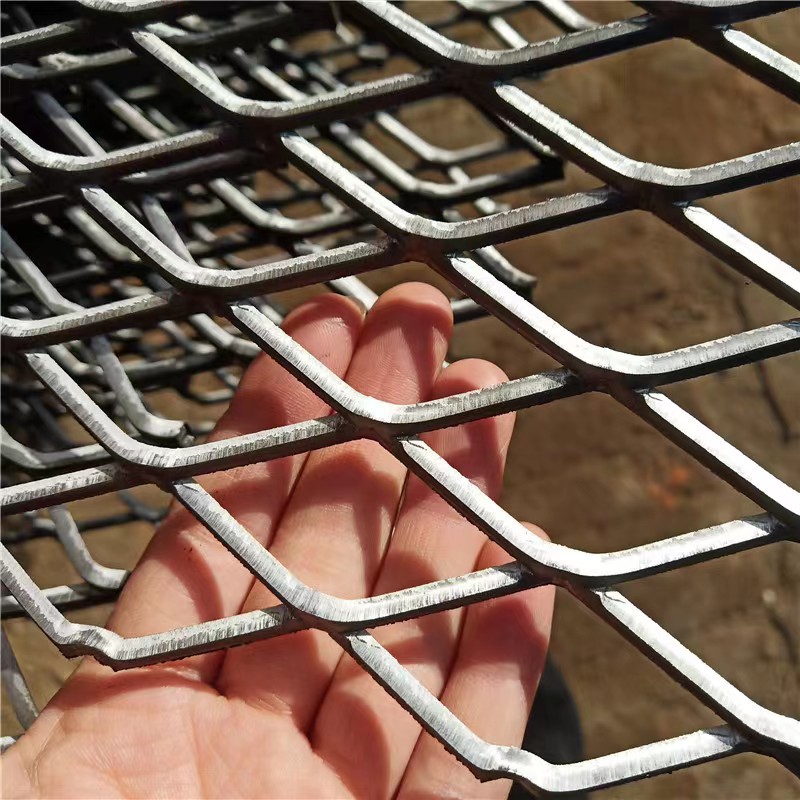 Latest Design Superior Quality Duty 4ft x 8ft Protective Screen Expanded Metal Mesh Diamond Metal Mesh