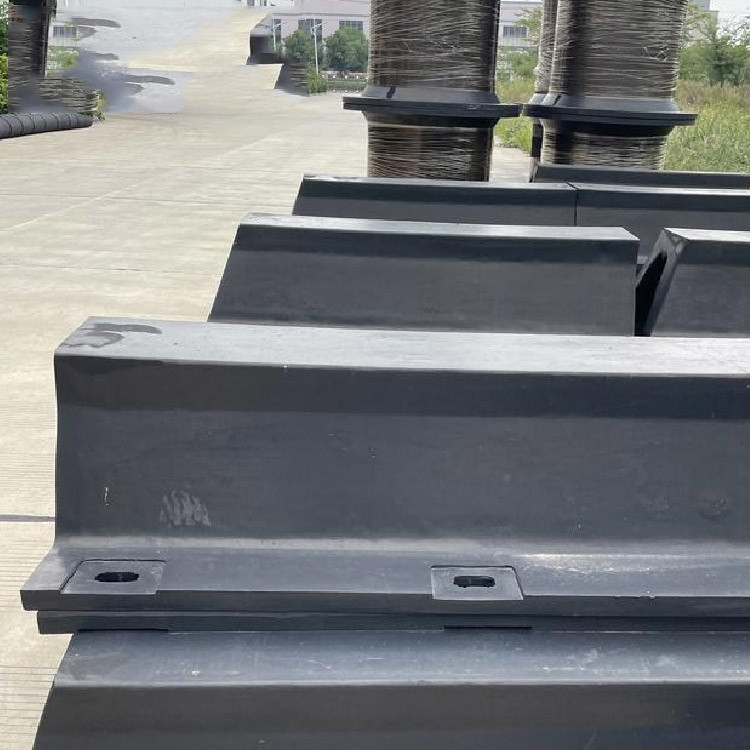 Easy To Replace Arch Rubber Fender Minimal Water Absorption Fenders