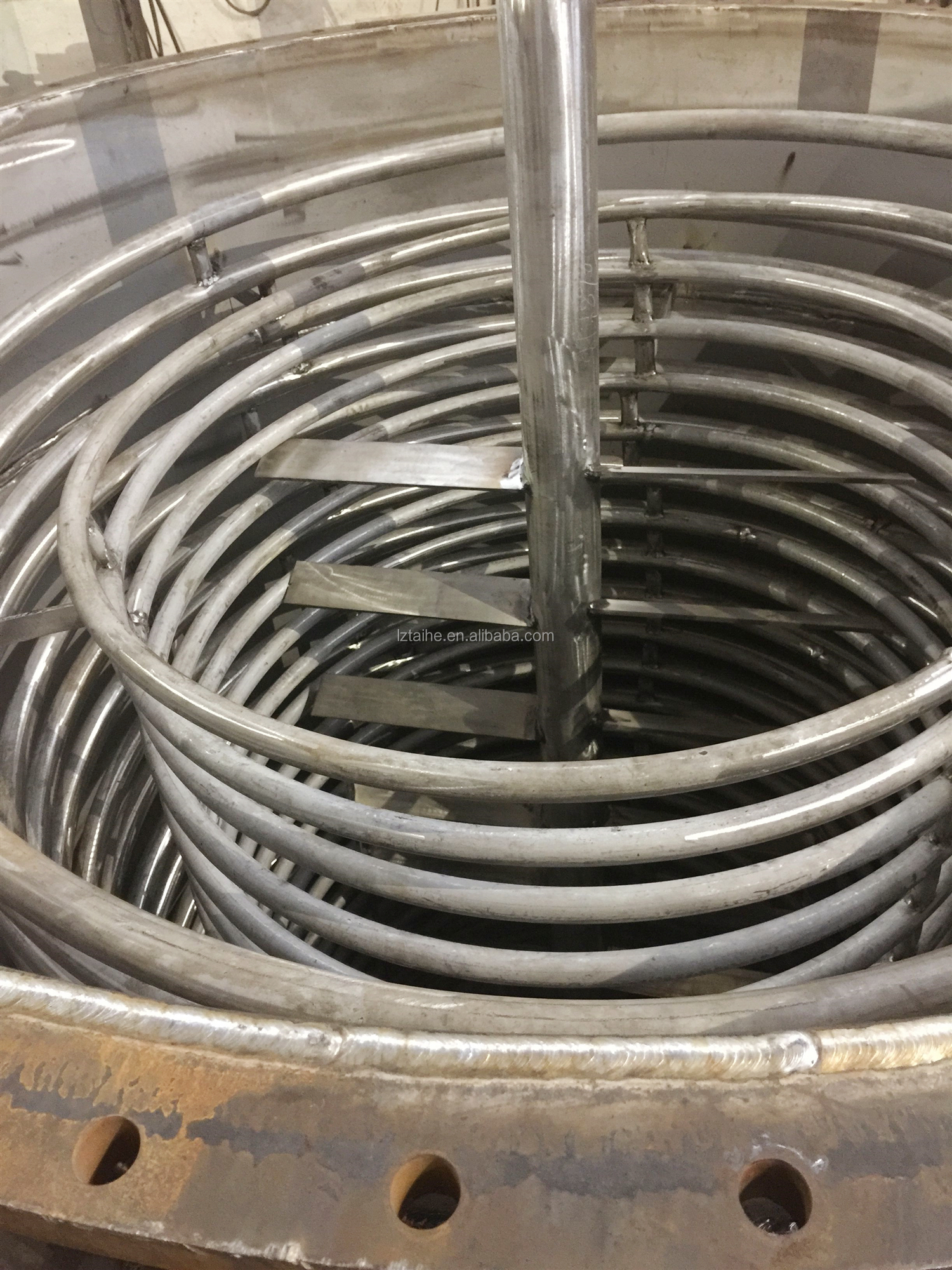 Jacketed Reactor with Stainless Steel Industry Tank and High- Carbon Steel Agitator