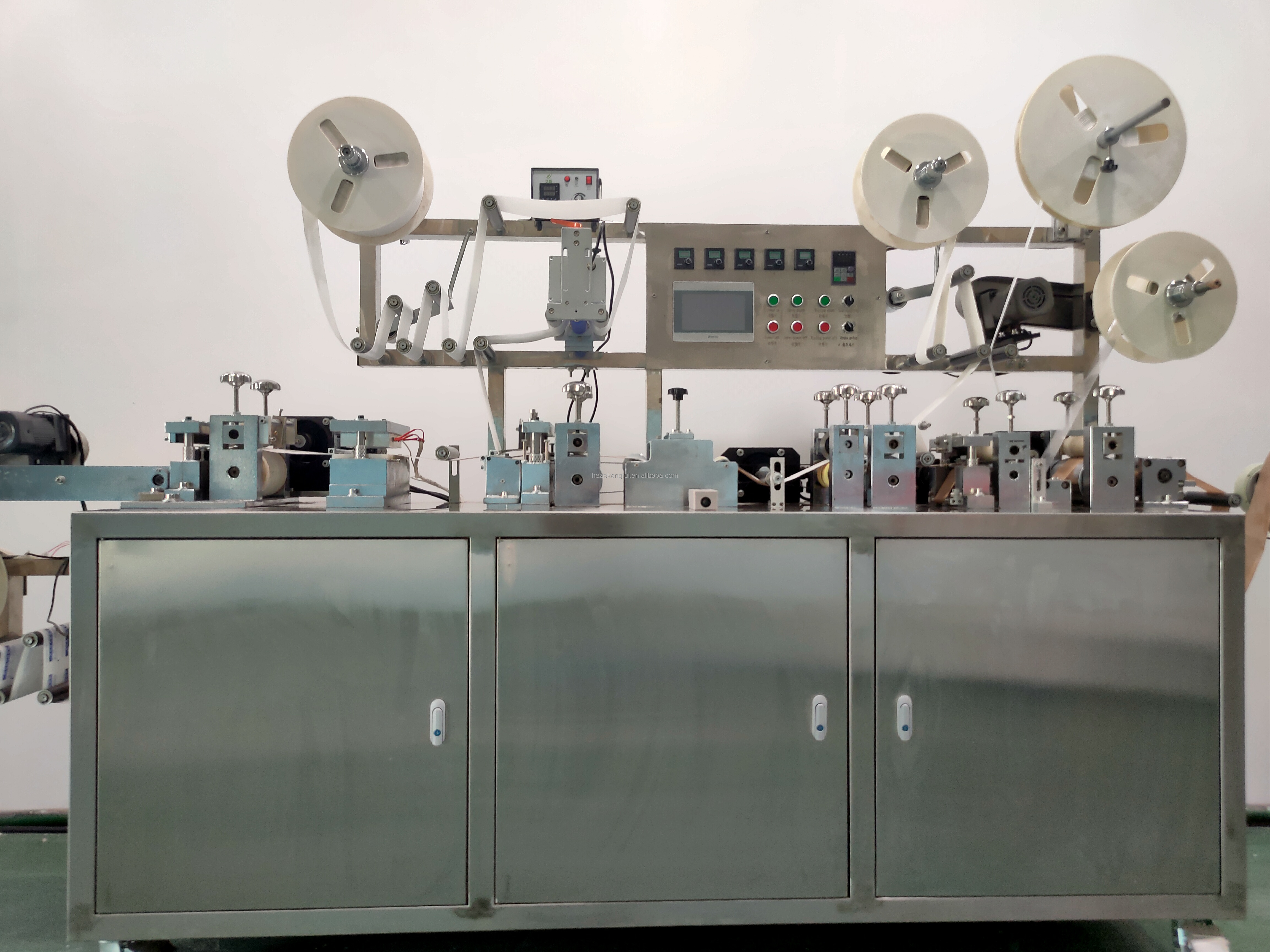 Medical Grade Infusion Plaster Tape Machine with 800 KG Load Capacity and Sterile Adhesive