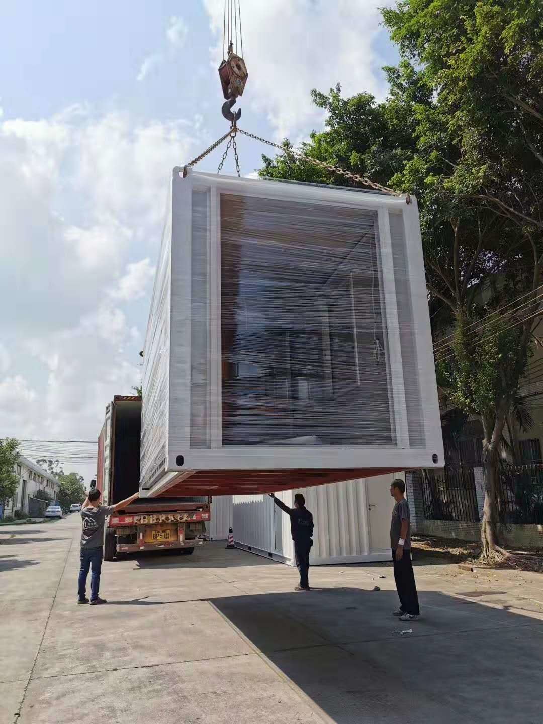 Tiny 40ft Expandable Container Home Assembled 3 Bedroom Prefab House