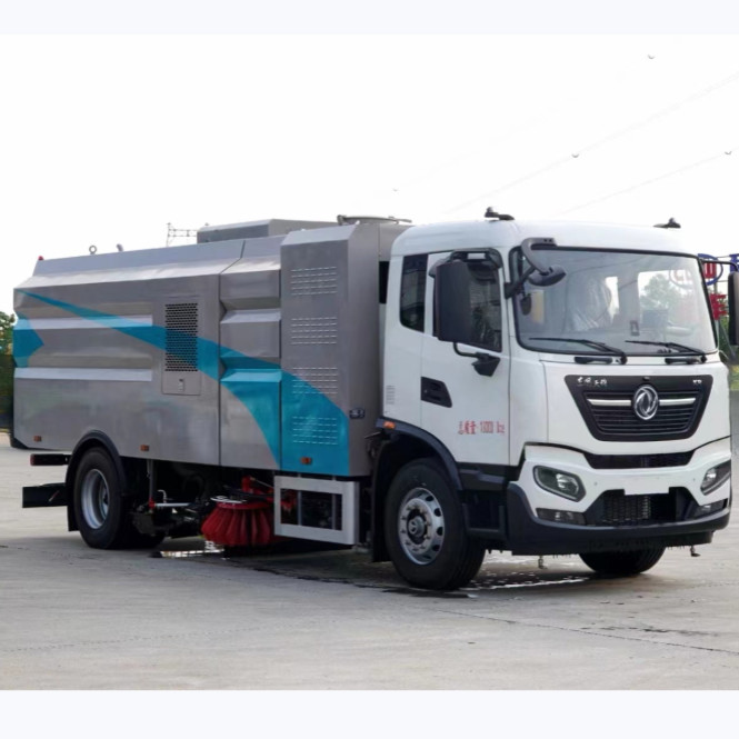 Tow Road Sweeper Street Vacuum Cleaner Truck With Minimum Off Ground Height 240mm