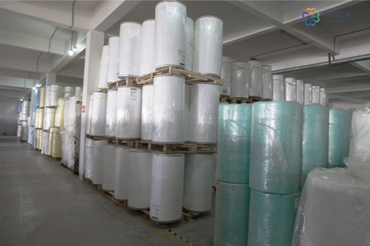Wholesale Stock Lot 3 Ply Ffp2 Non Woven Disposable Medical Surgical Face Mask / Facial Protective Masks / Facemask FDA