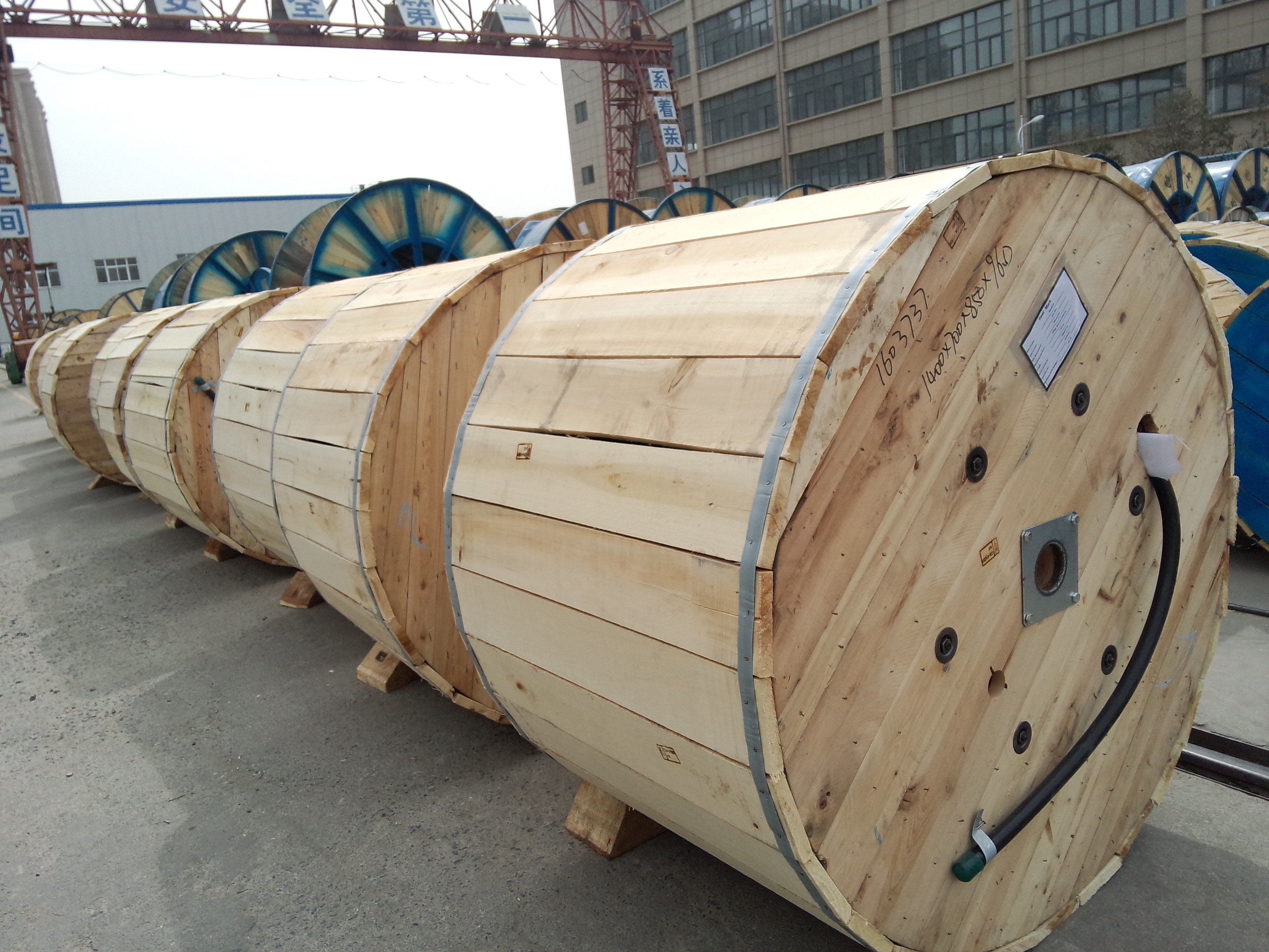 11kV - 35kV Overhead Insulated Cable Aluminum Conductor XLPE Insulated Cable