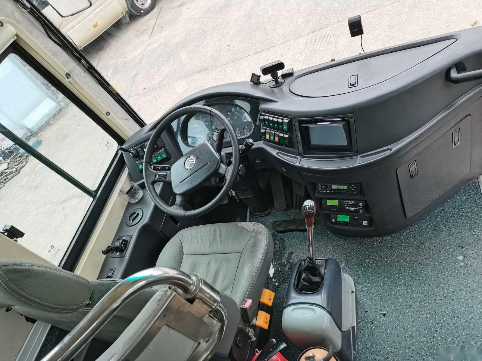 Used Kinglong Bus XMQ6117 44 Seats Rear Engine Double Doors Airbag Chassis Used Coach/Tour Bus