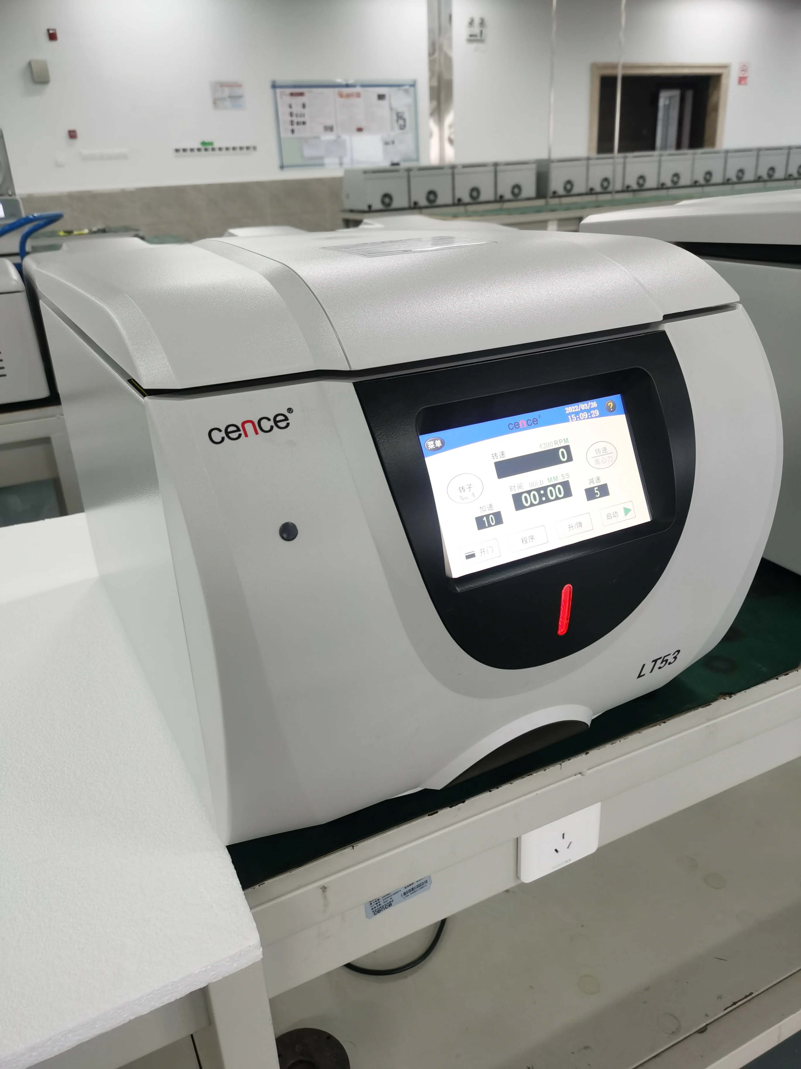 Clinical centrifuge LT53 with swing rotors blood centrifuge