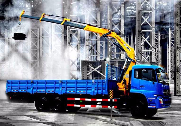SQ10ZK3Q 10T Knuckle Boom Truck Crane With Dongfeng 6*2 10T Folding Arm