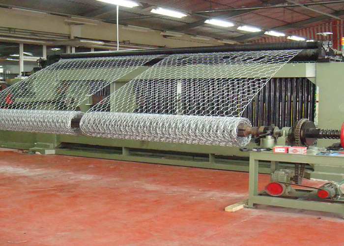 4300mm Width Reverse Twist Hexagonal Wire Netting Machine With CNC Control