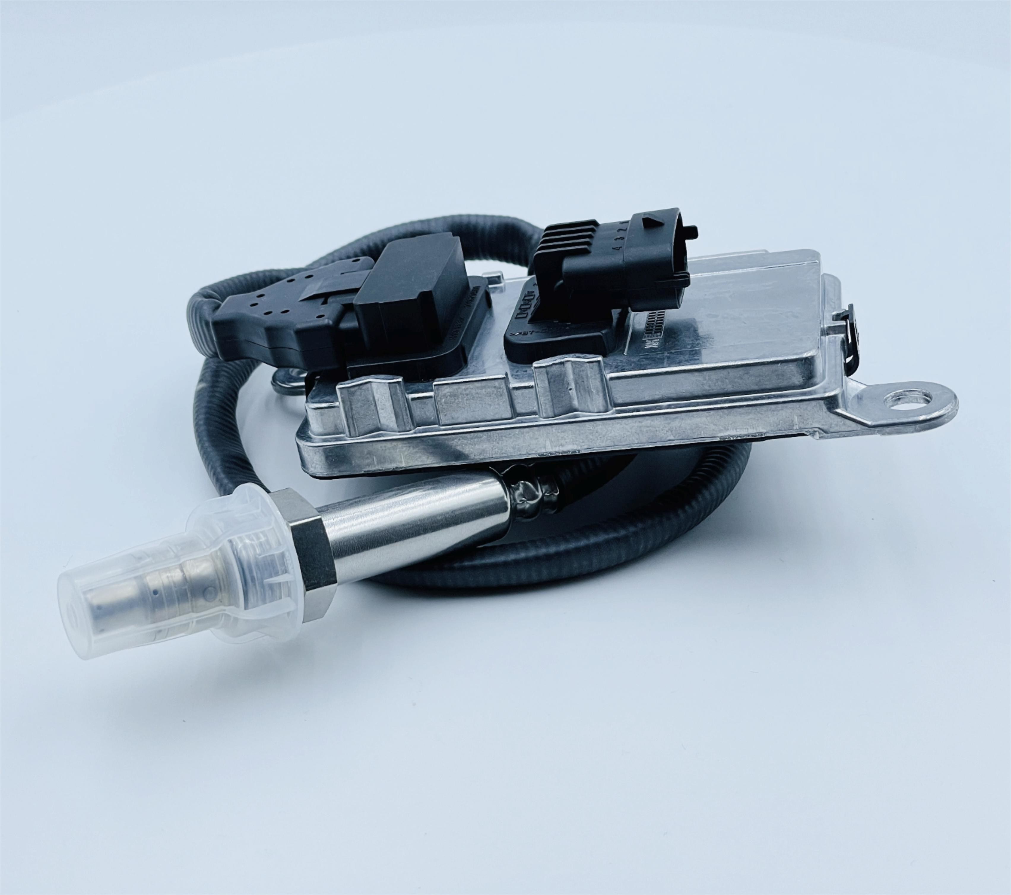 5WK96756 Uninox Nitrogen Oxide NOx Sensor OEM A2C1307510001