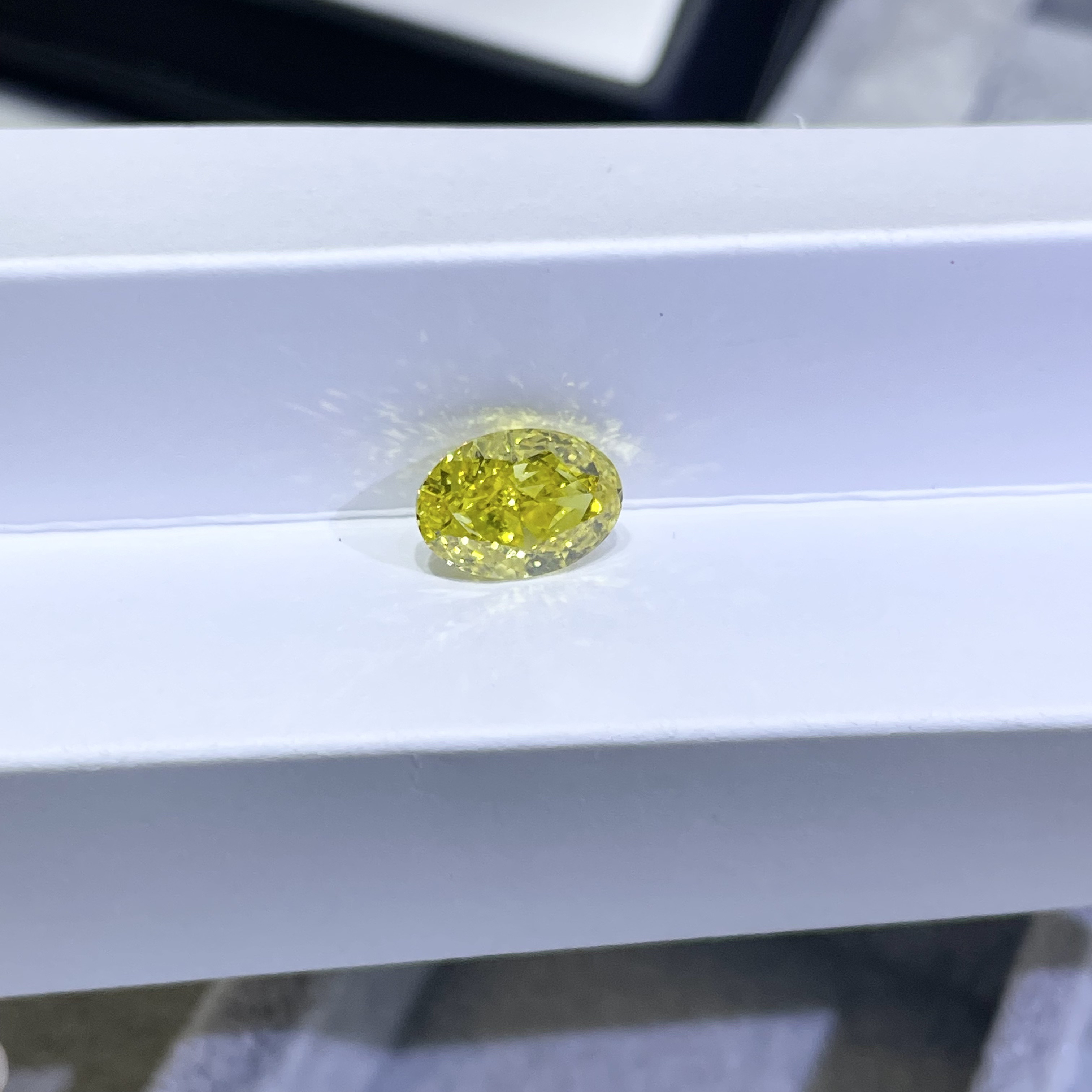 IGI Certificate CVD Loose Diamonds Oval Yellow Customizable Multi Size Diamond VS2